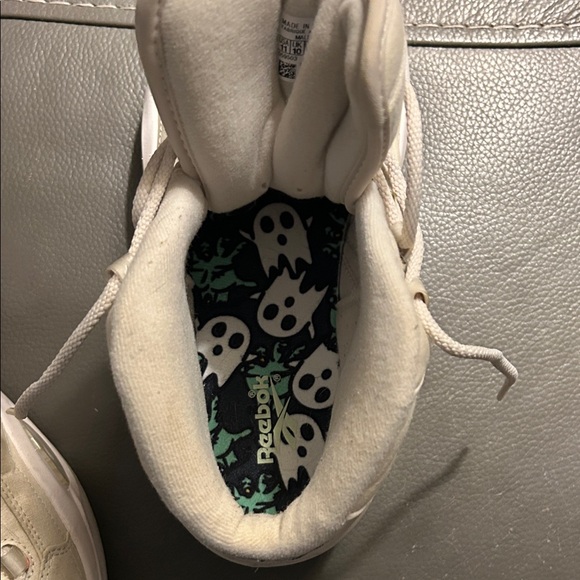 Reebok Question Mid "Boktober" athletic shoe, size 11. EUC - Picture 7 of 8